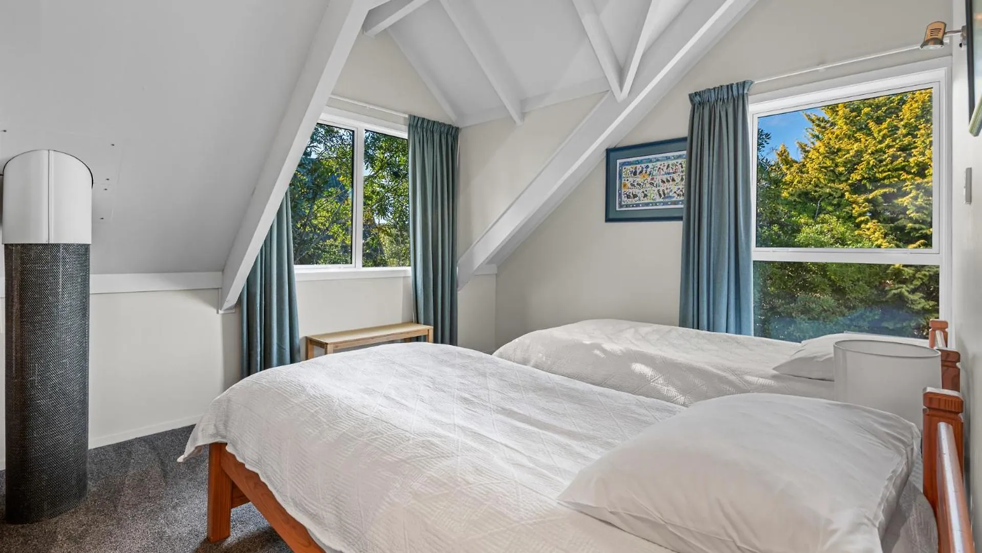 Okere Jetty Escape - Rotoiti Holiday Home Rotorua